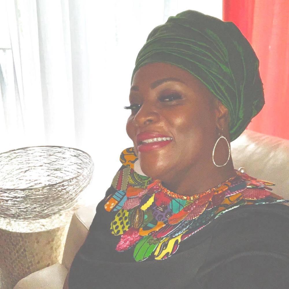 Meet your Posher, Gloria